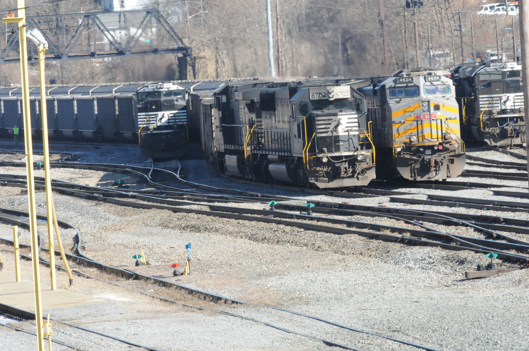 Norfolk Southern railyard in Bluefield ...